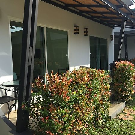Maleesirin Oldtown Resort Koh Lanta Bagian luar foto
