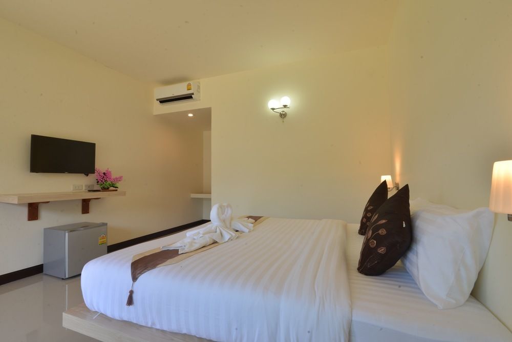 Maleesirin Oldtown Resort Koh Lanta Bagian luar foto