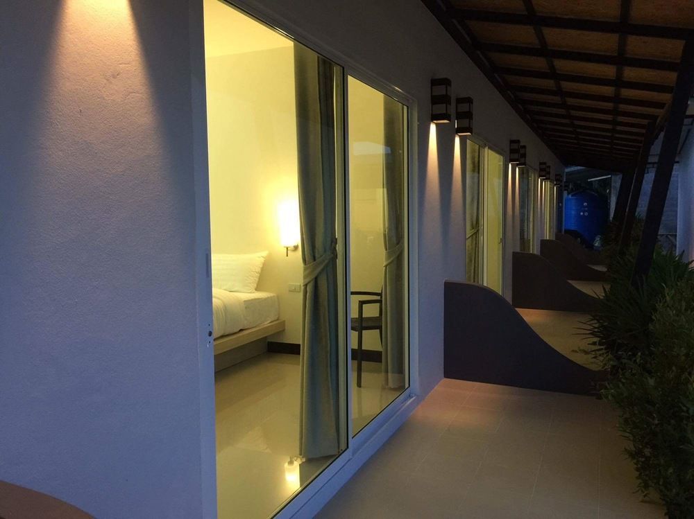 Maleesirin Oldtown Resort Koh Lanta Bagian luar foto