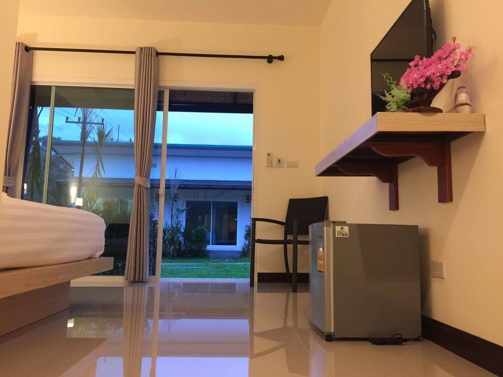 Maleesirin Oldtown Resort Koh Lanta Bagian luar foto